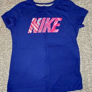 NIKE youth tee